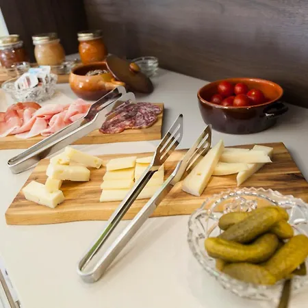 Miravallesuites Frühstückspension